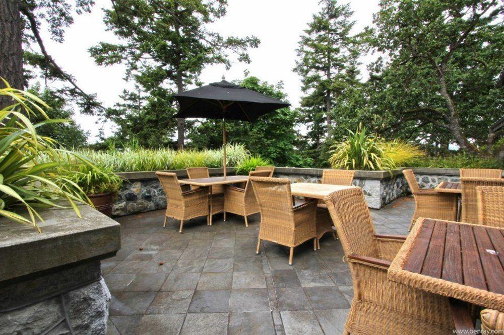 English Inn Esquimalt Экстерьер фото